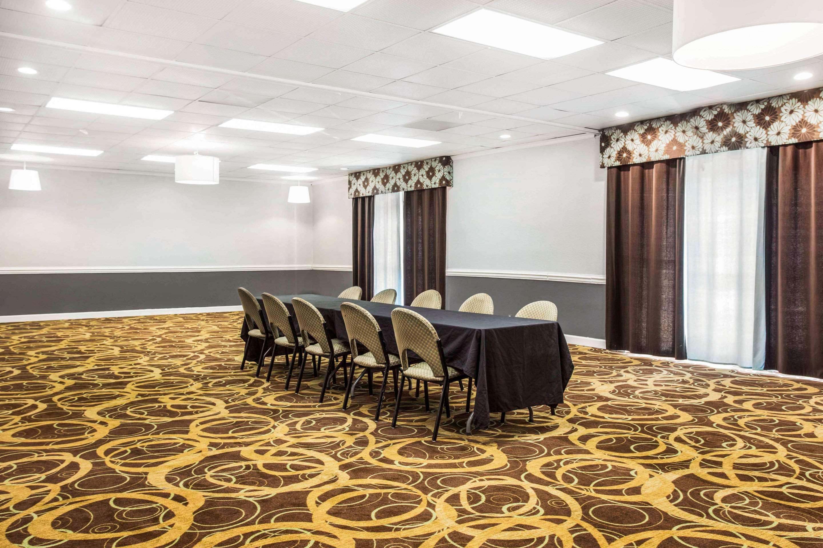 Quality Inn & Suites University Area Charlotte Dış mekan fotoğraf